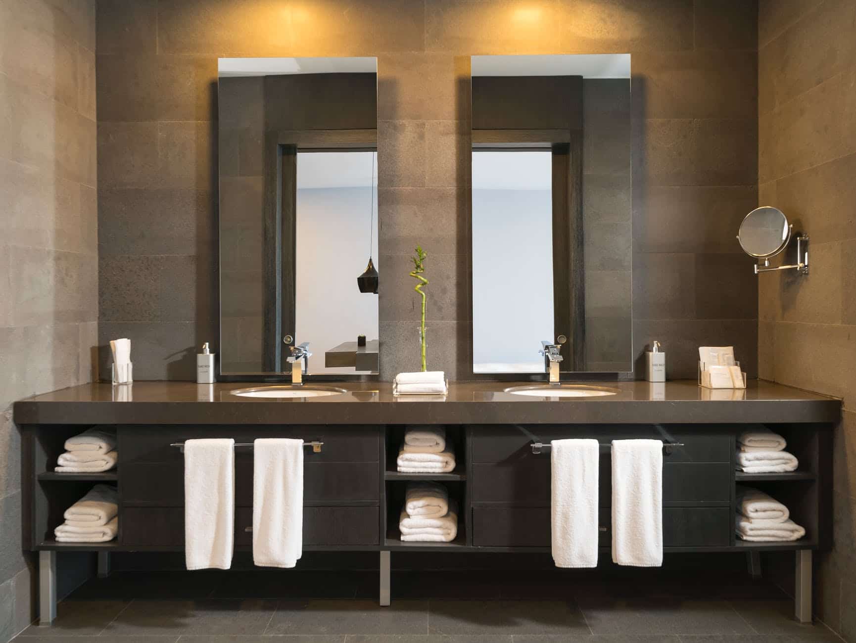 21 Stunning Modern Bathroom Ideas to Inspire Your Next Renovation