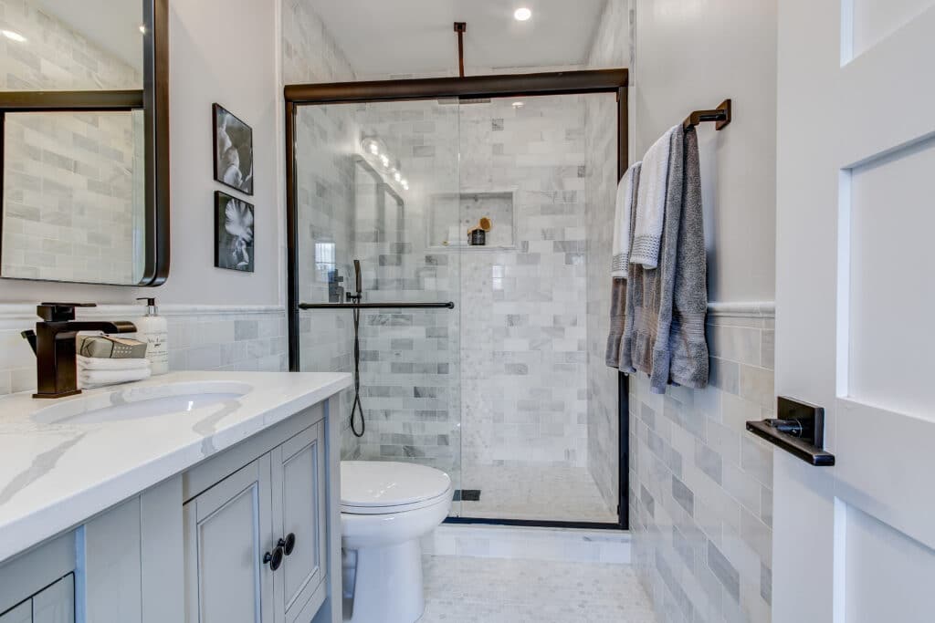 bathroom remodeling tiling