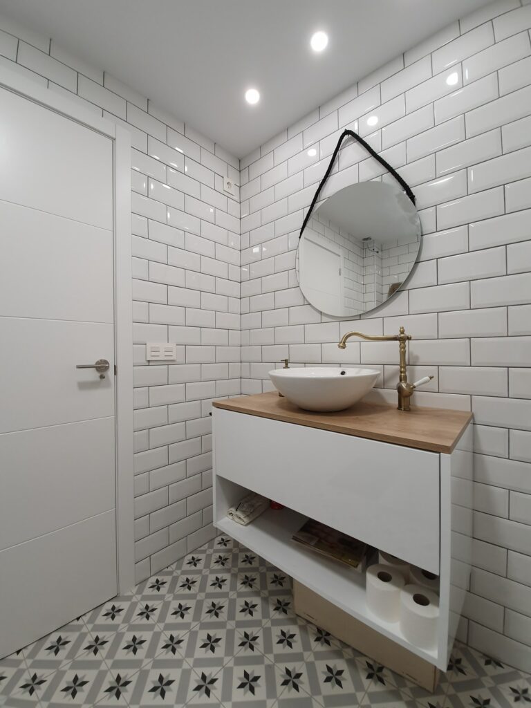 small bathroom tile shape