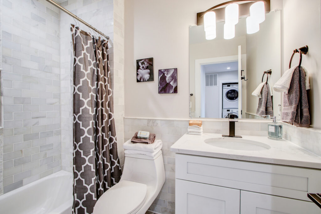 small bathroom remodeling