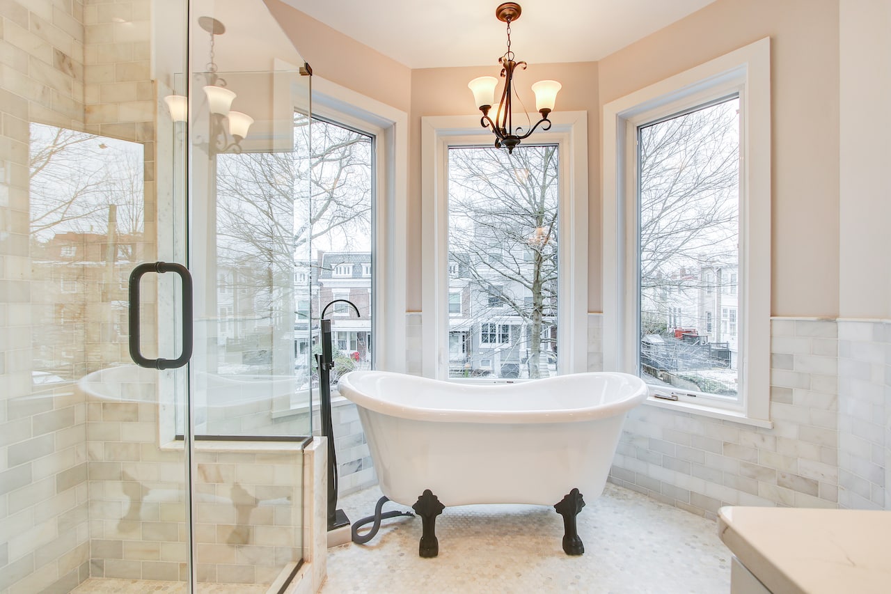 traditional master bathroom designs